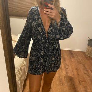 Show Me Your Mumu long sleeve romper size S